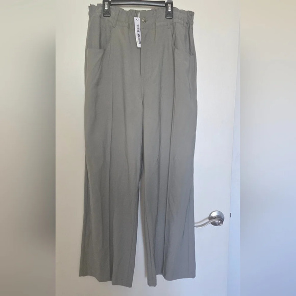 Steve Madden Paperbag Waist Wide Leg Utility Pants - Picture 4 of 9